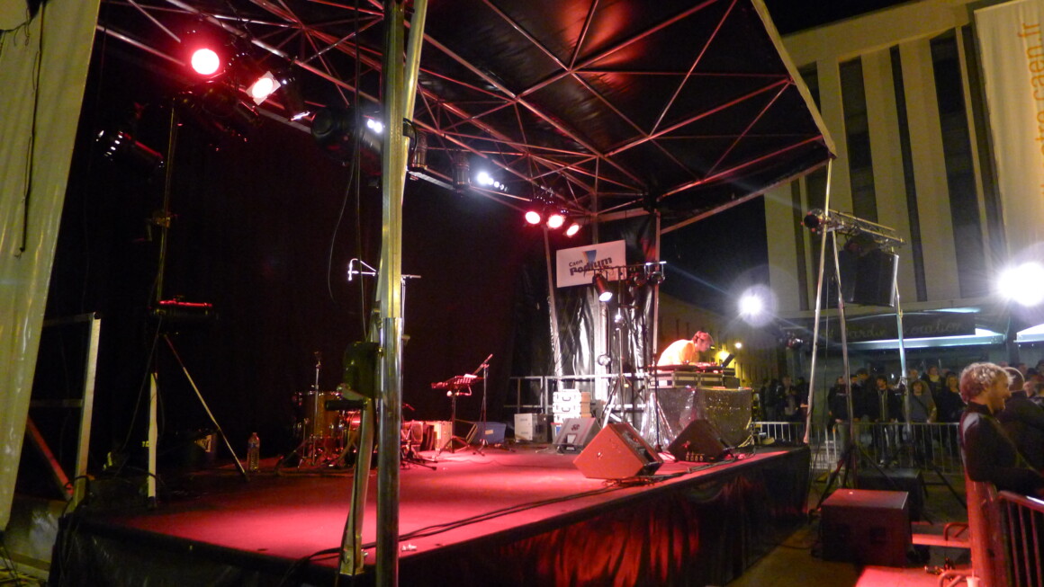 Place du Théâtre Caen 2012